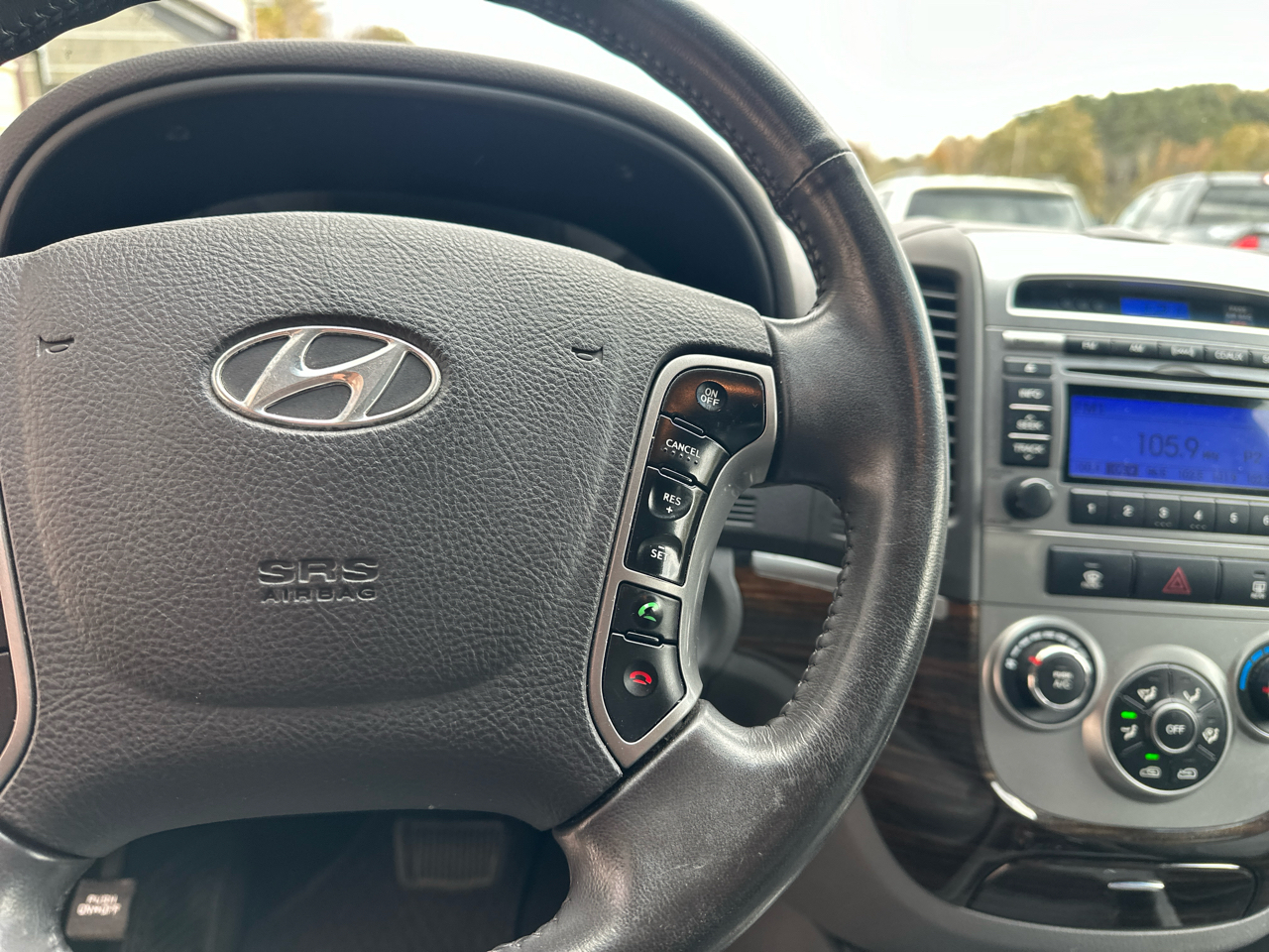 Hyundai Santa Fe SE 3.5 4WD 2011 Hyundai Santa Fe SE 3.5 4WD 2011