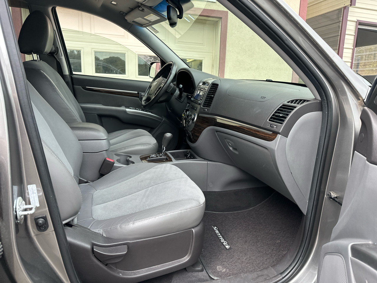 Hyundai Santa Fe SE 3.5 4WD 2011 Hyundai Santa Fe SE 3.5 4WD 2011