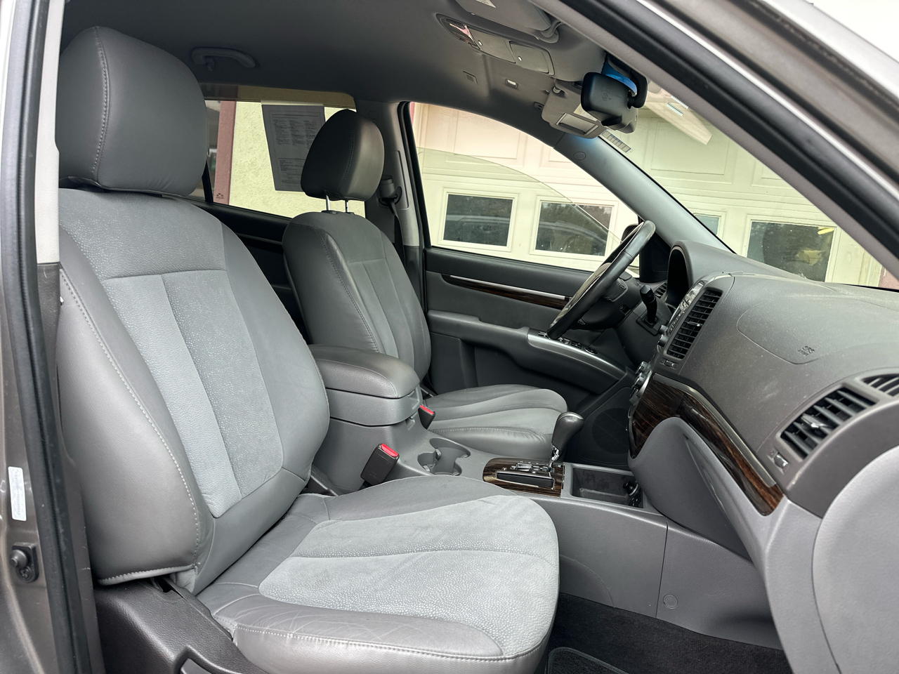 Hyundai Santa Fe SE 3.5 4WD 2011 Hyundai Santa Fe SE 3.5 4WD 2011