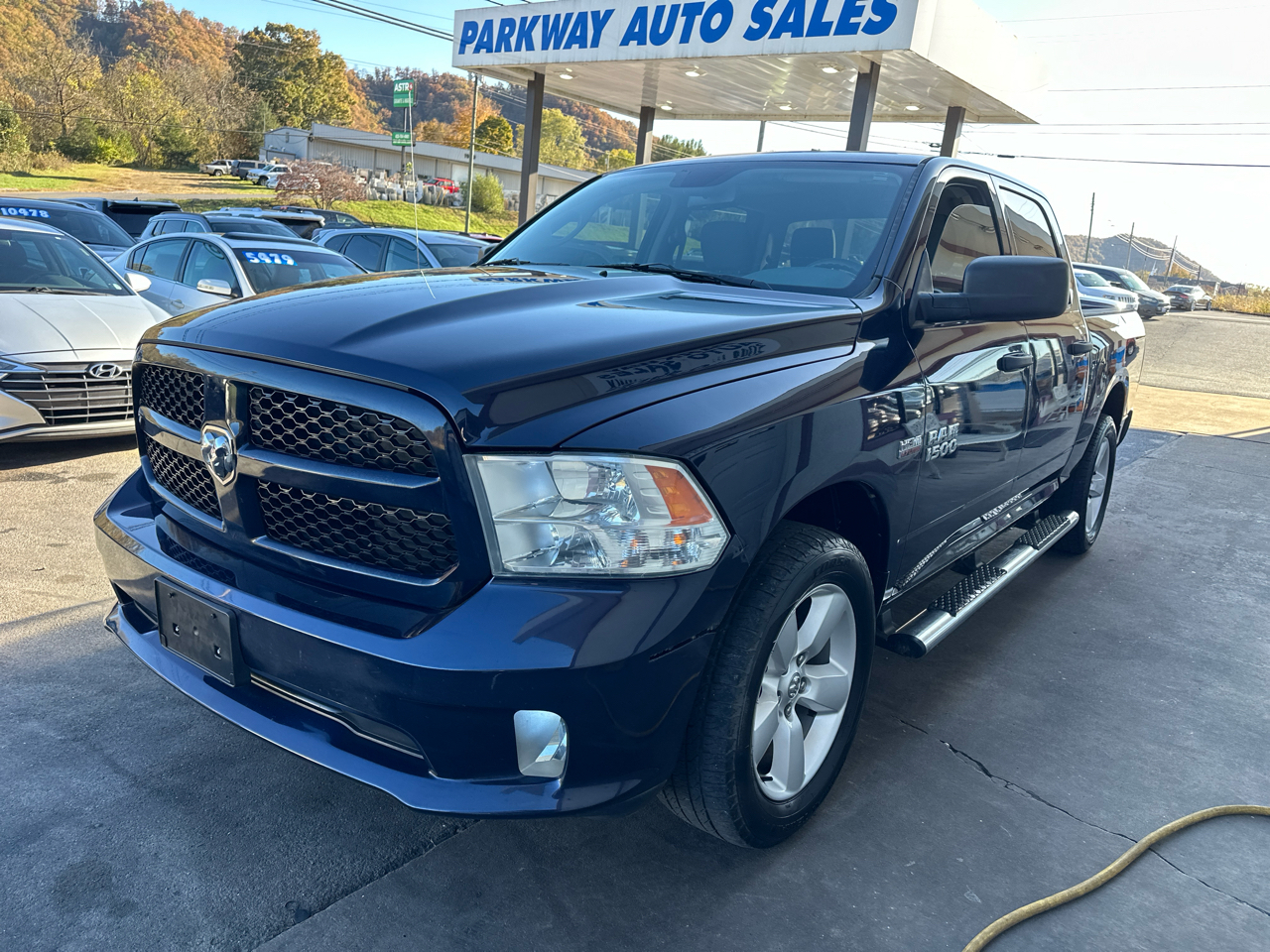 RAM 1500 Tradesman/Express Crew Cab SWB 2WD 2014 RAM 1500 Tradesman/Express Crew Cab SWB 2WD 2014