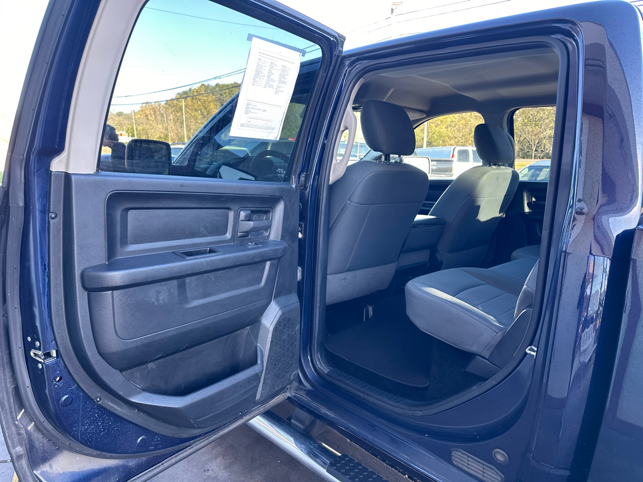 RAM 1500 Tradesman/Express Crew Cab SWB 2WD 2014 RAM 1500 Tradesman/Express Crew Cab SWB 2WD 2014