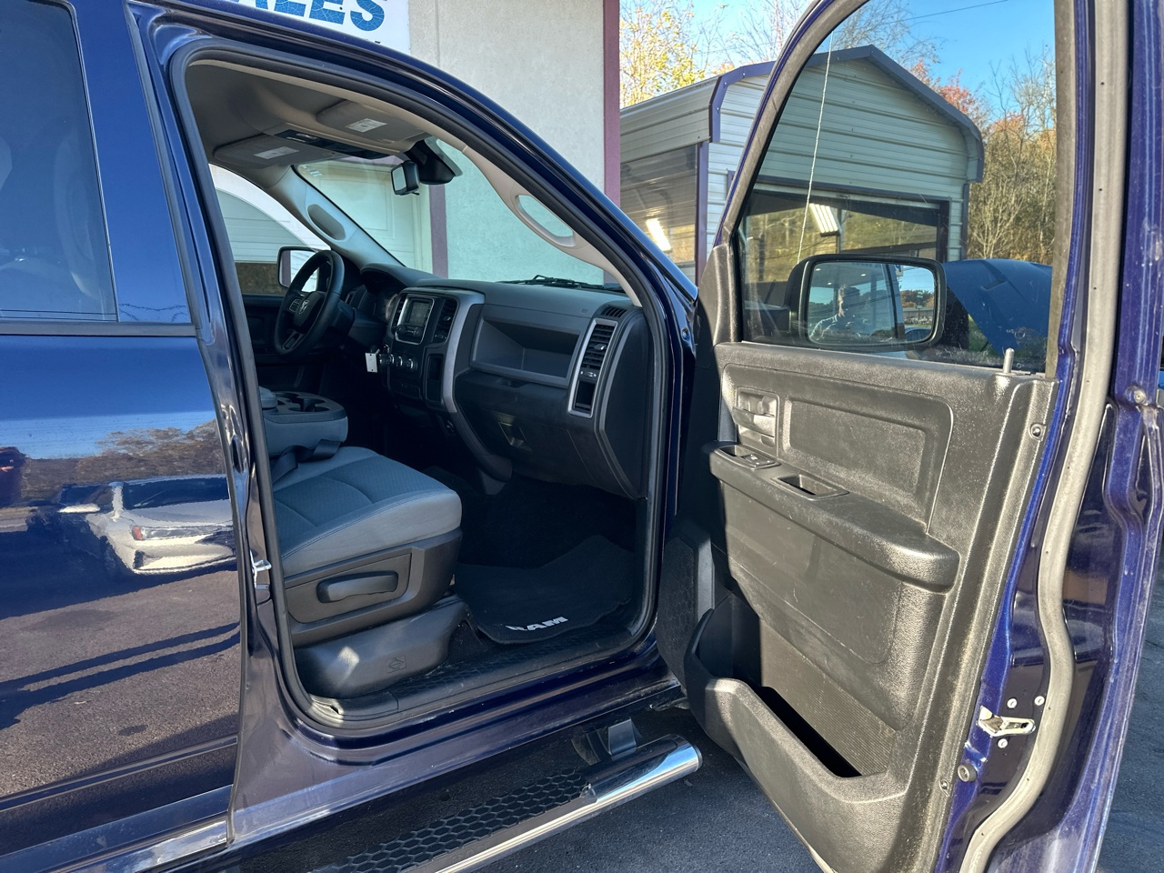 RAM 1500 Tradesman/Express Crew Cab SWB 2WD 2014 RAM 1500 Tradesman/Express Crew Cab SWB 2WD 2014