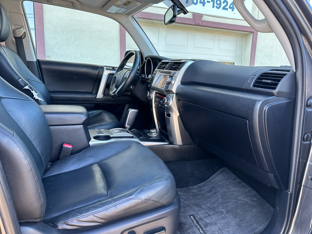 Toyota 4Runner SR5 4WD 2010 Toyota 4Runner SR5 4WD 2010
