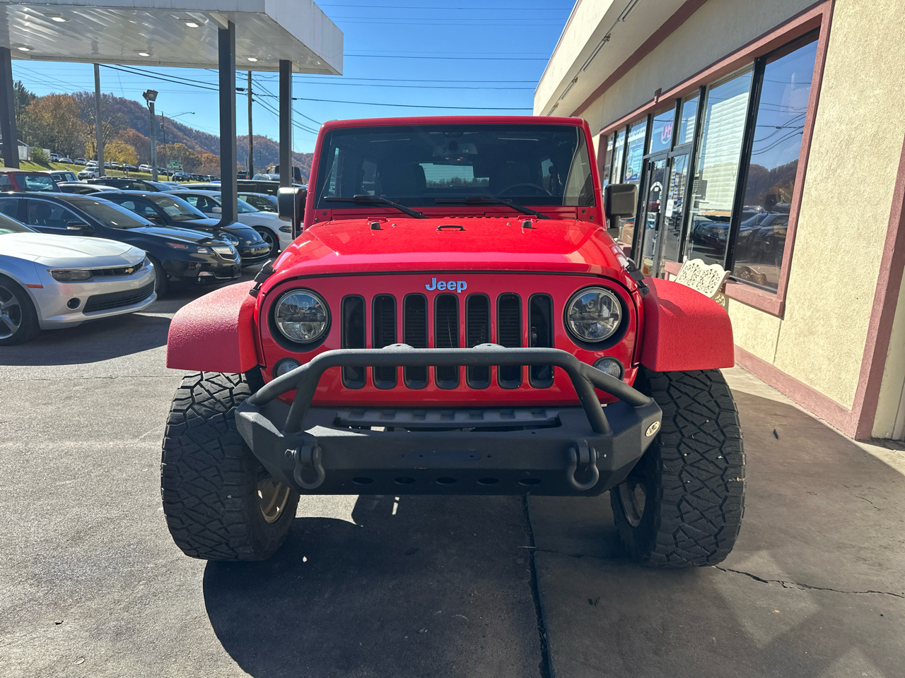 2016 Jeep Wrangler Unlimited Sahara photo 2