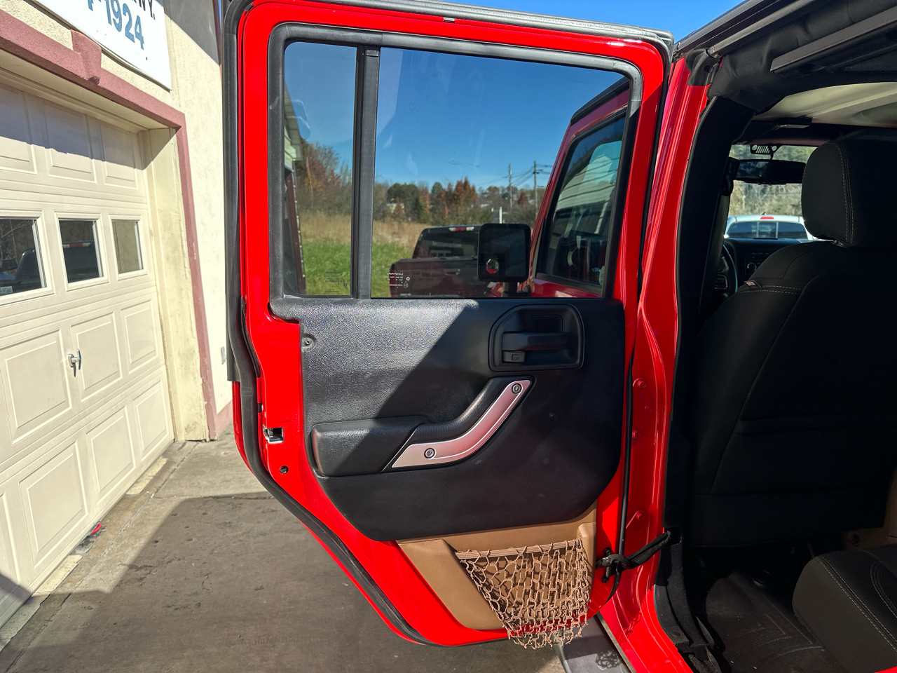 Jeep Wrangler Unlimited Sahara 4WD 2016