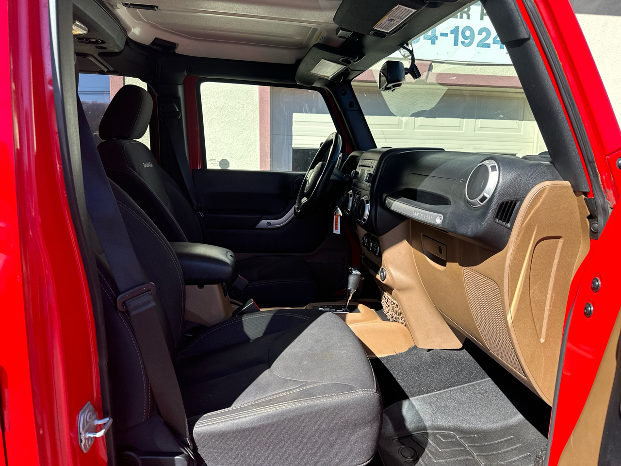 Jeep Wrangler Unlimited Sahara 4WD 2016