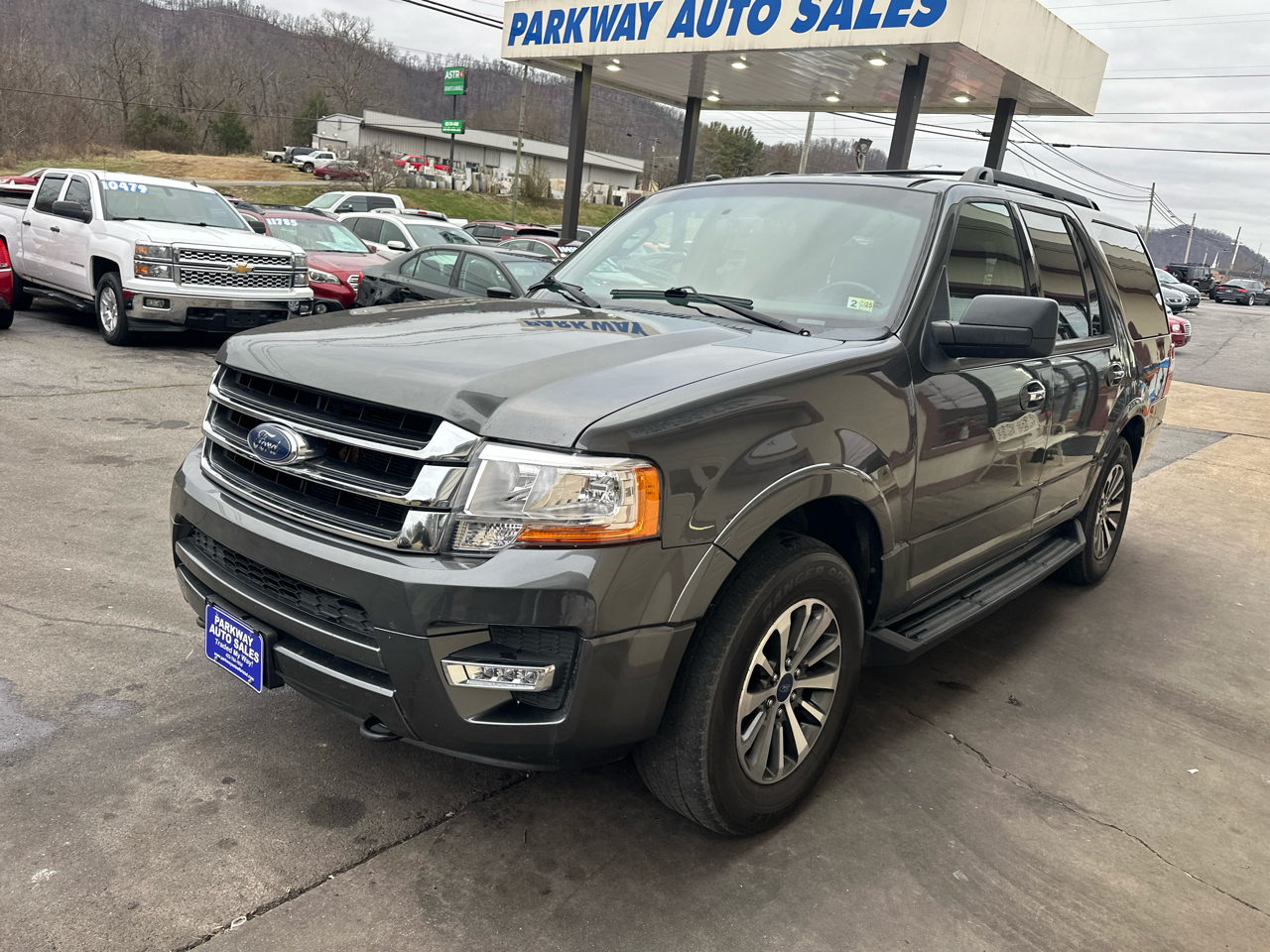 Ford Expedition XLT 4WD 2017