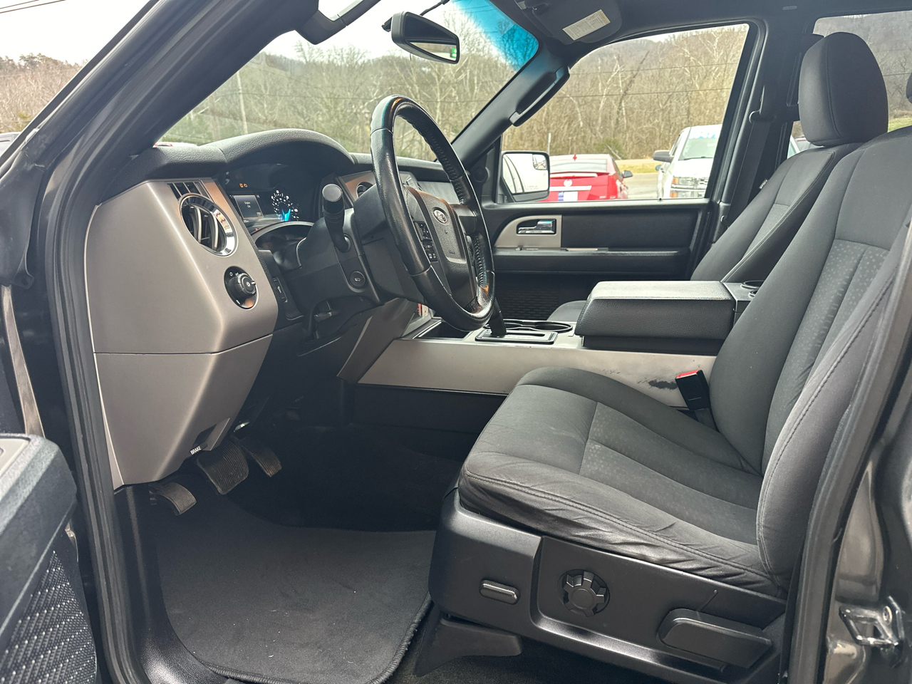 Ford Expedition XLT 4WD 2017