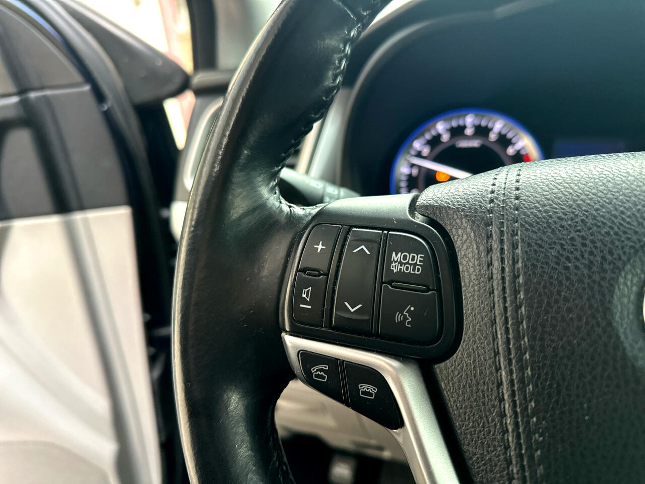 Toyota Highlander LE AWD V6 2015