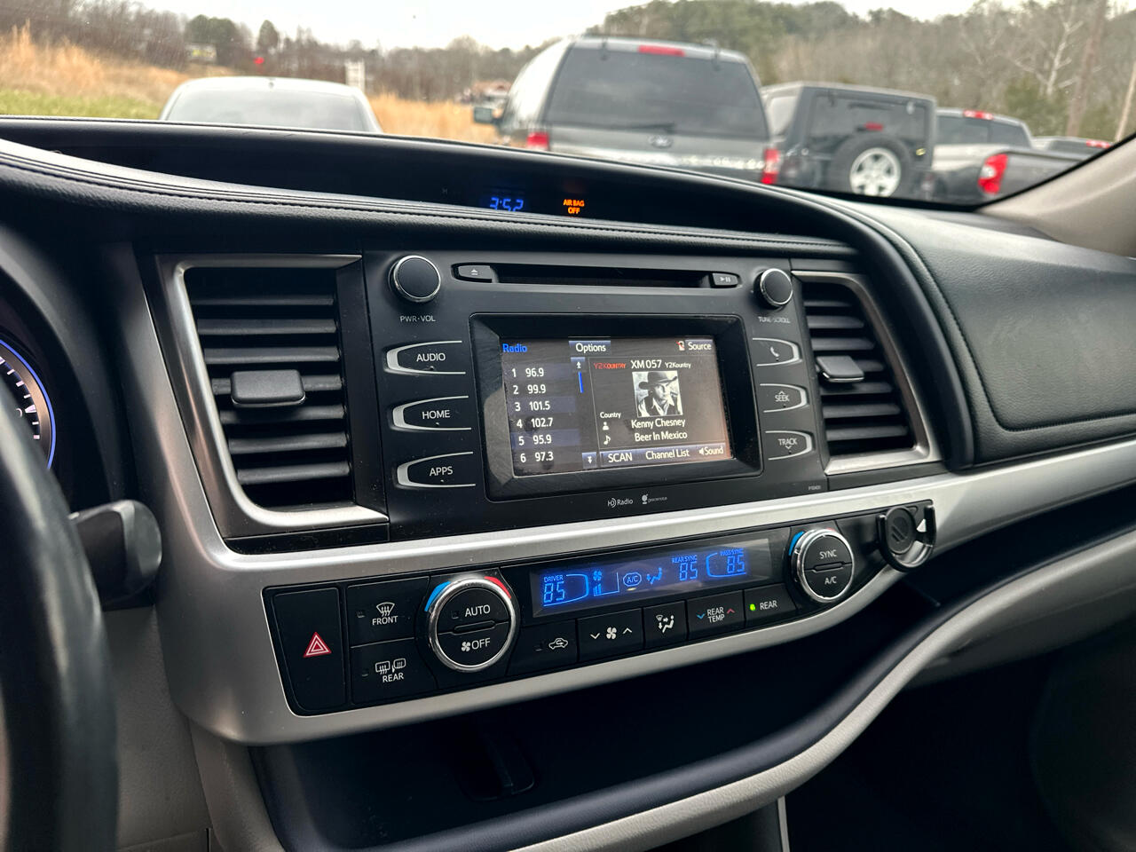 Toyota Highlander LE AWD V6 2015