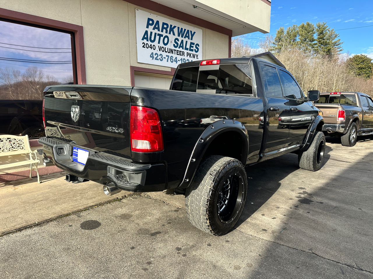 Dodge 1500 SLT Quad Cab 4WD 2011