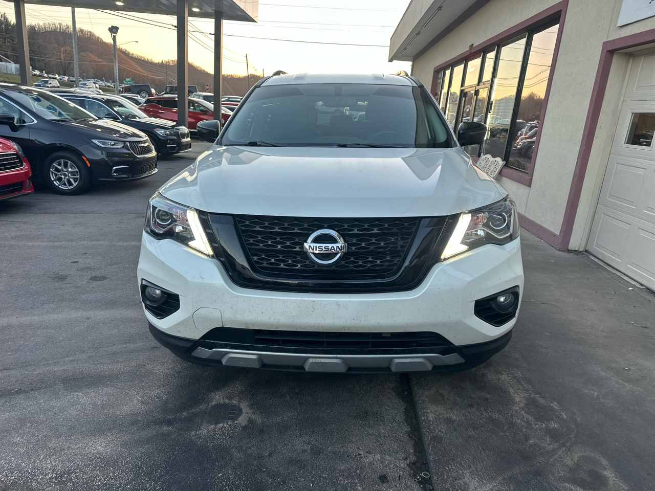 Nissan Pathfinder SL 4WD 2020