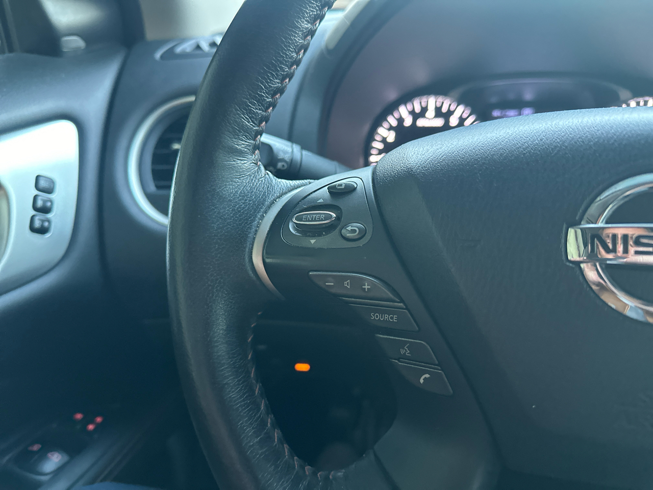 Nissan Pathfinder SL 4WD 2020