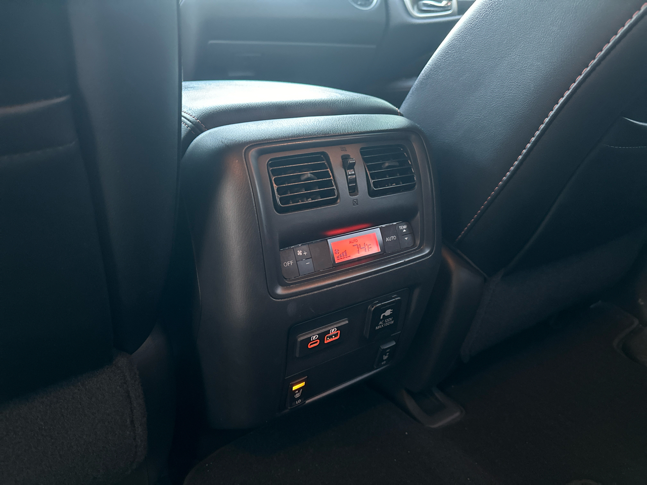 Nissan Pathfinder SL 4WD 2020