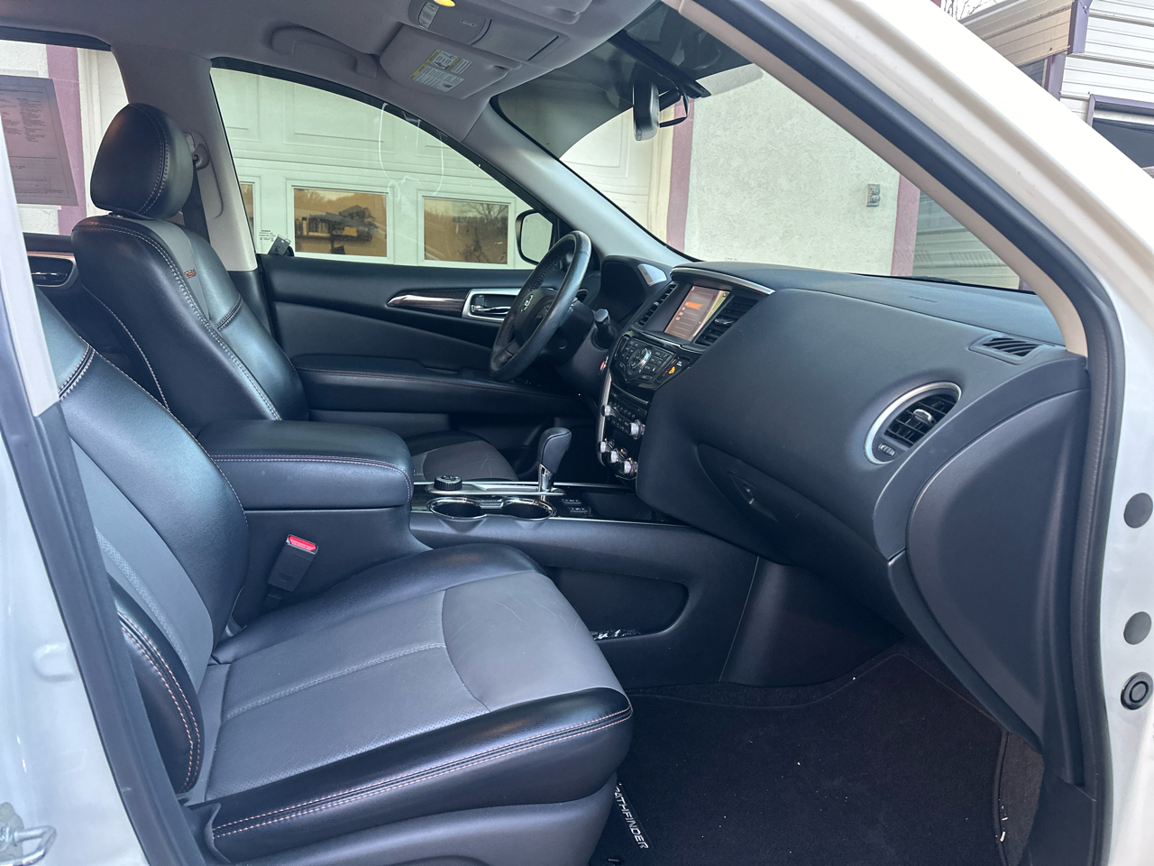 Nissan Pathfinder SL 4WD 2020