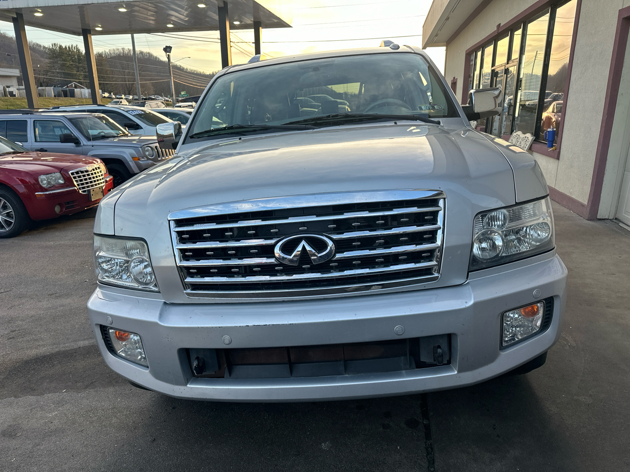 Infiniti QX56 AWD 2010