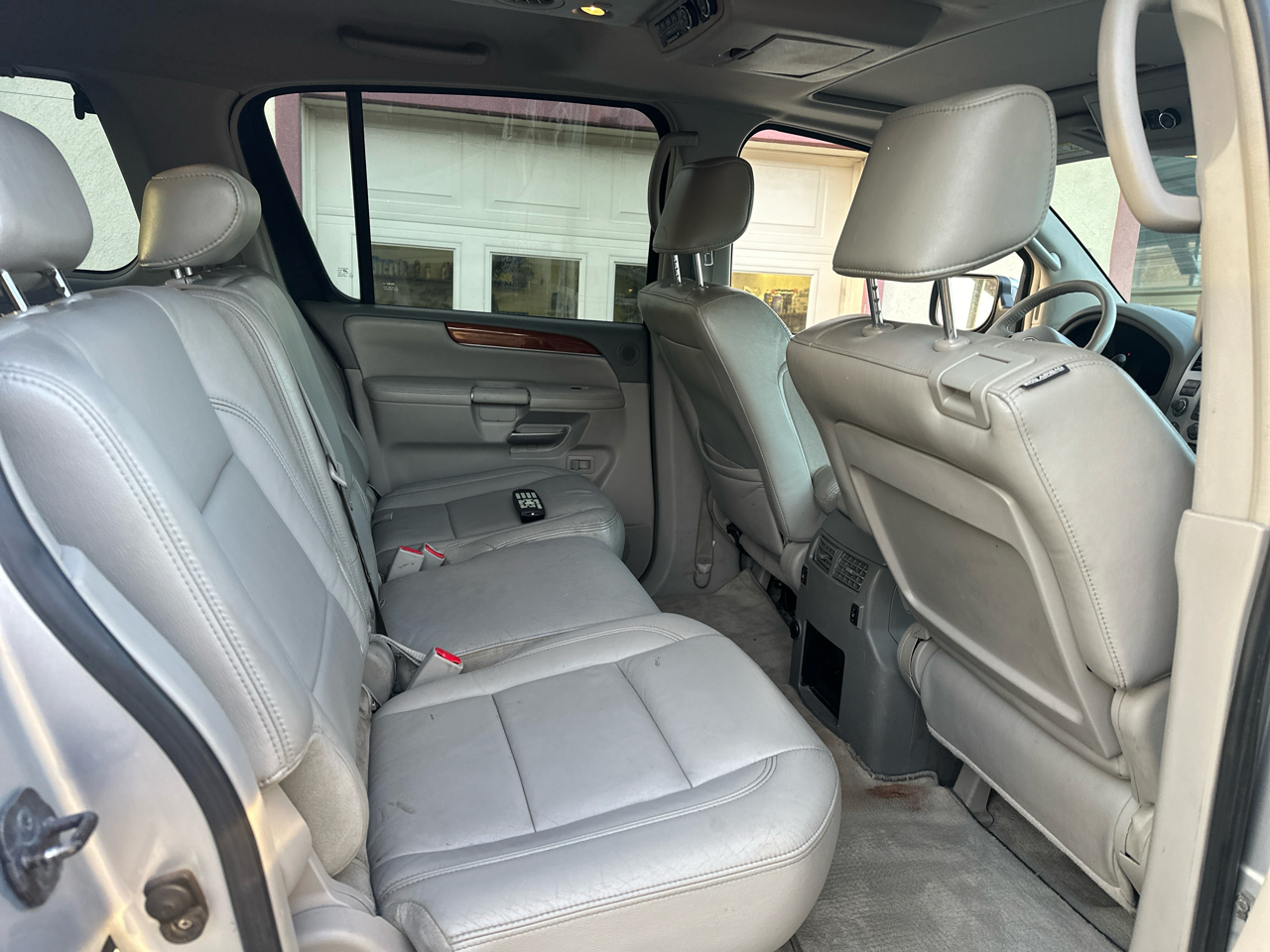 Infiniti QX56 AWD 2010