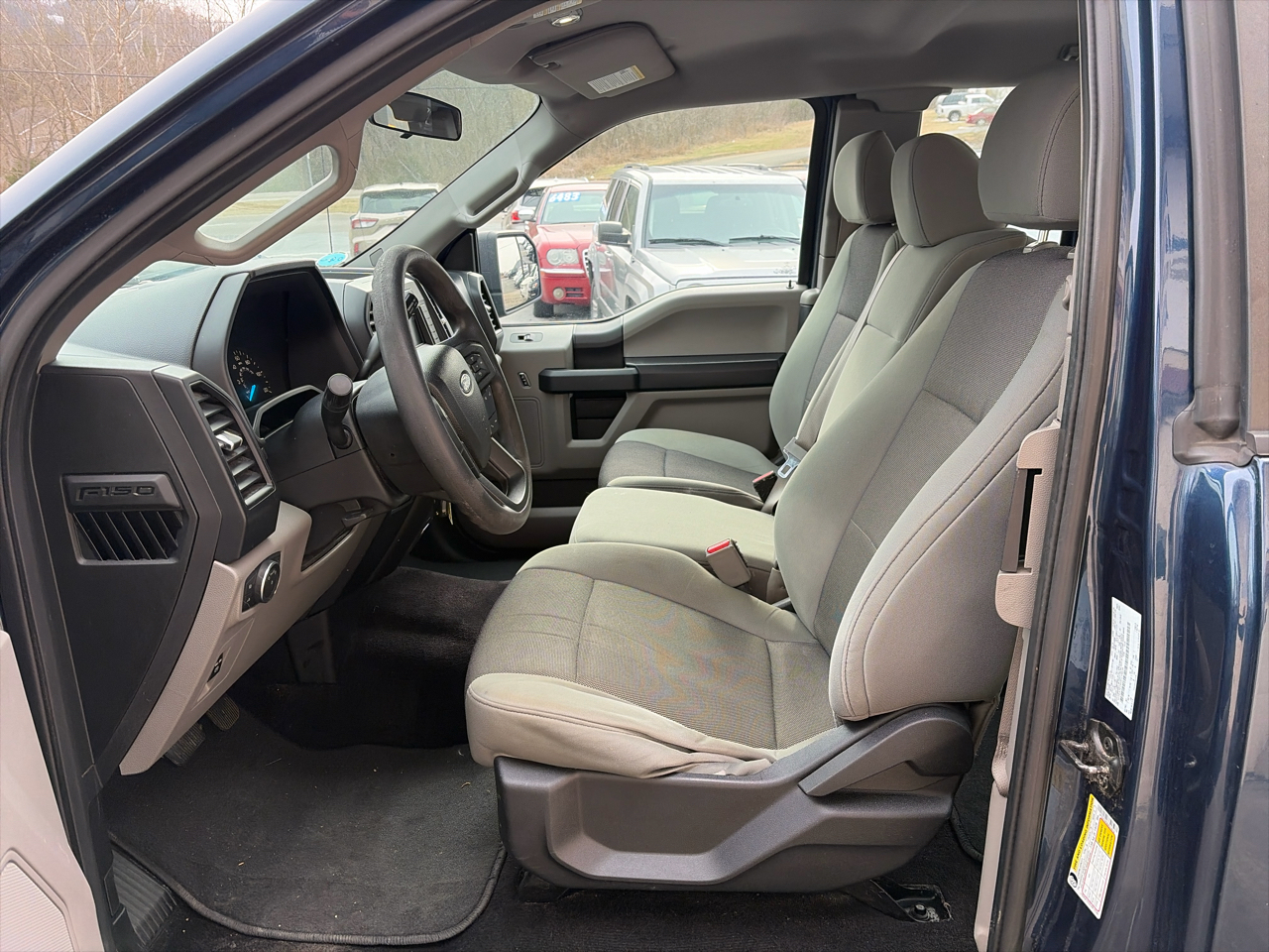 Ford F-150 4WD SuperCab 145" XL 2016