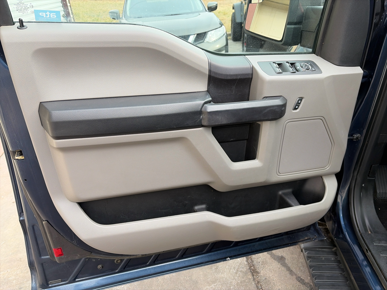 Ford F-150 4WD SuperCab 145" XL 2016