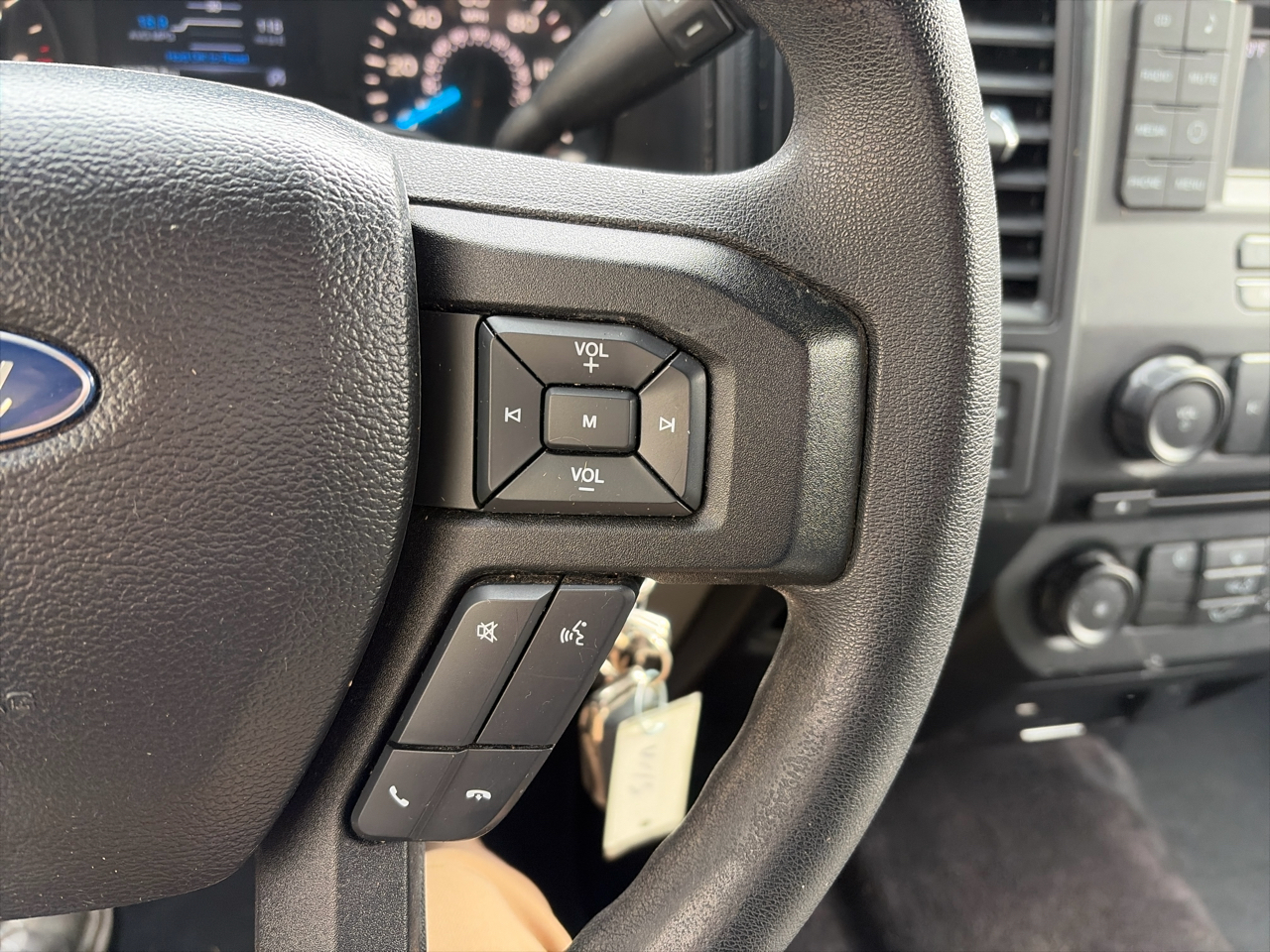 Ford F-150 4WD SuperCab 145" XL 2016