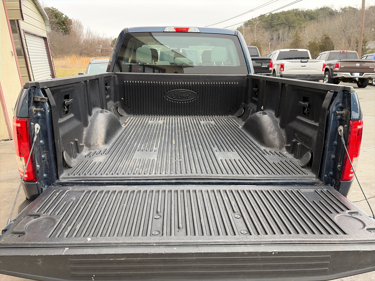 Ford F-150 4WD SuperCab 145" XL 2016