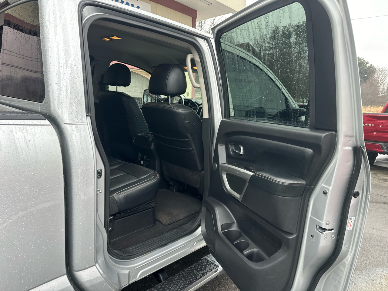 Nissan Titan XD SL 4WD Diesel 2017