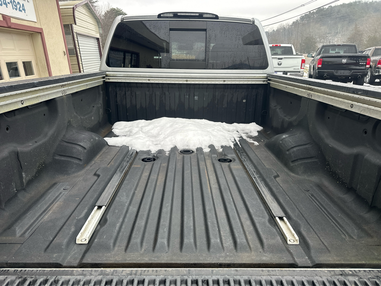 Nissan Titan XD SL 4WD Diesel 2017