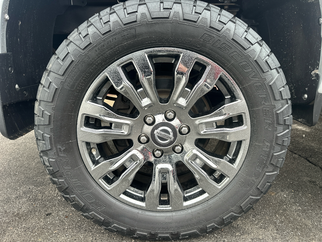 Nissan Titan XD SL 4WD Diesel 2017