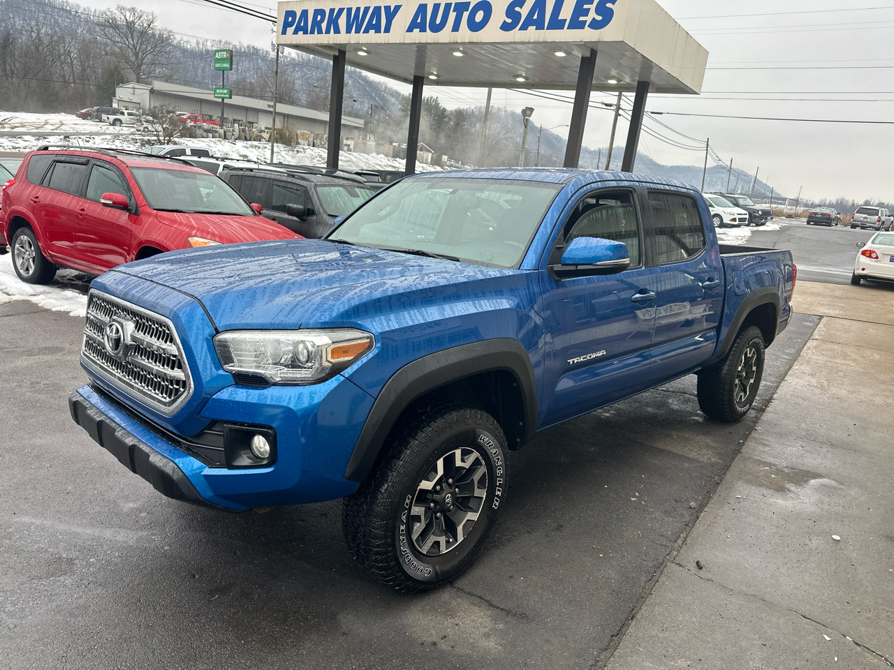 Toyota Tacoma SR5 Double Cab Long Bed V6 6AT 4WD 2016