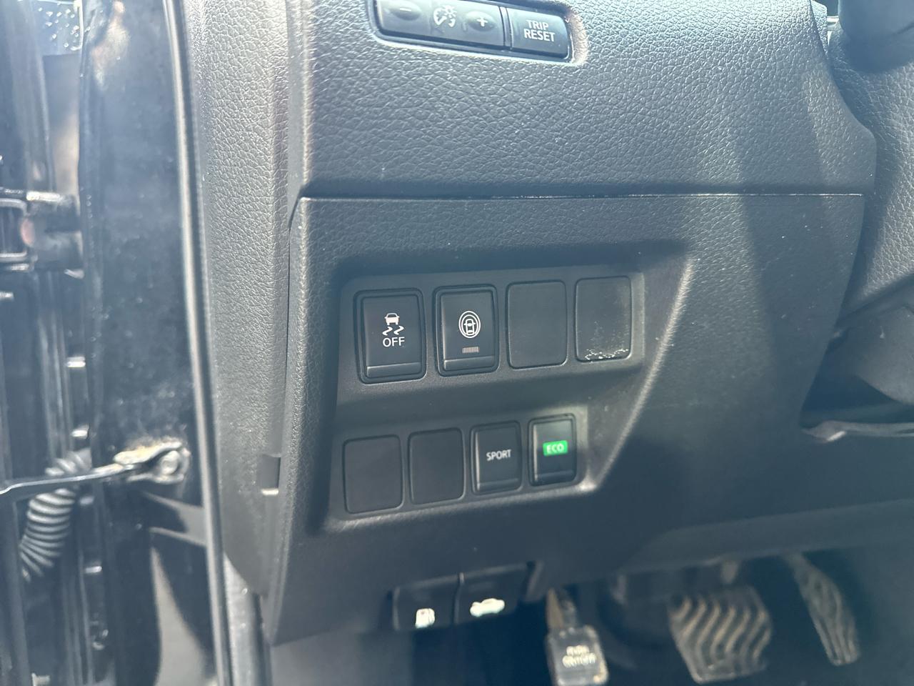 Nissan Rogue Sport S 2020