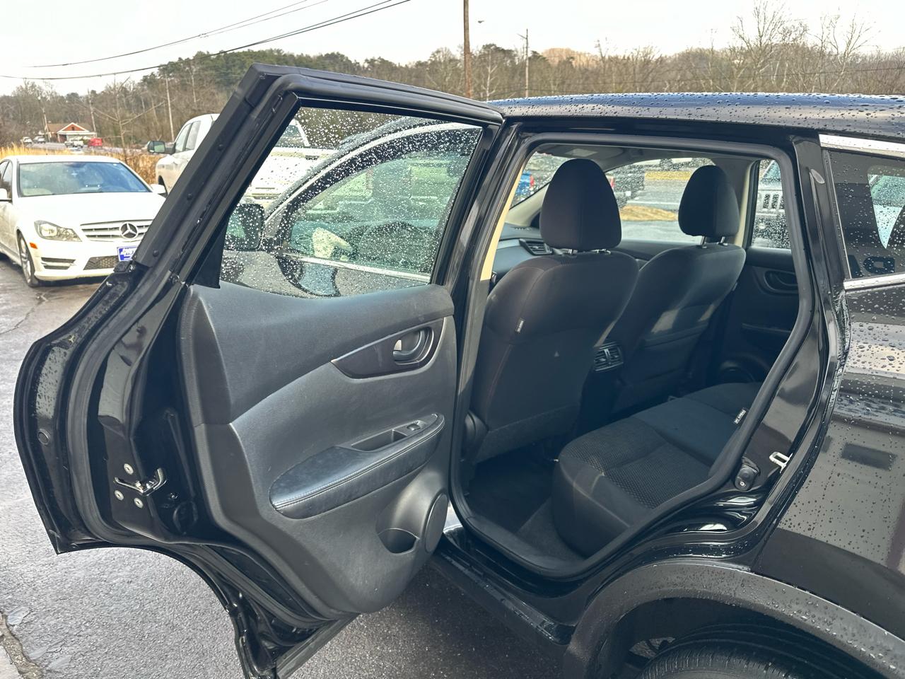 Nissan Rogue Sport S 2020