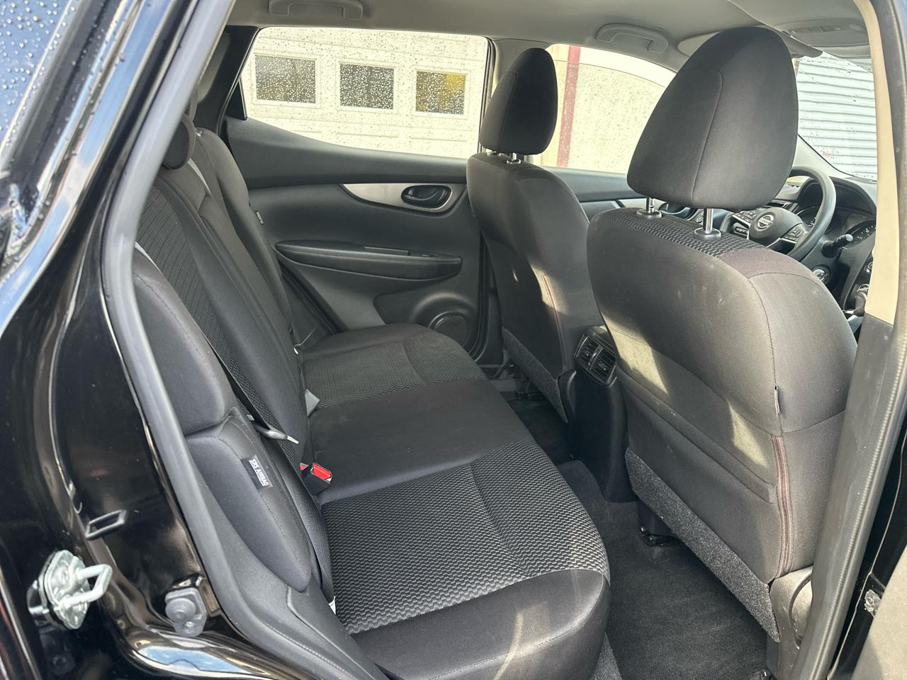 Nissan Rogue Sport S 2020