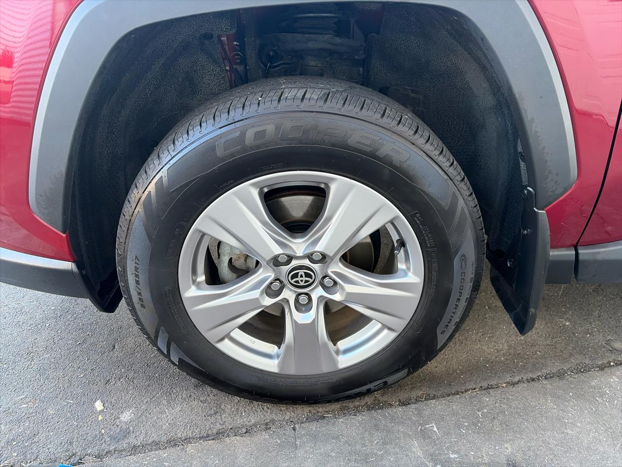 Toyota RAV4 XLE AWD 2022