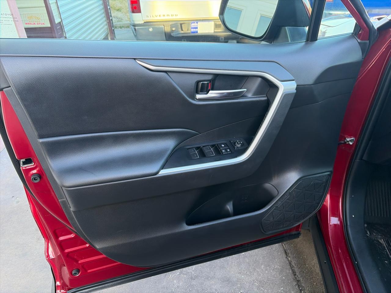 Toyota RAV4 XLE AWD 2022