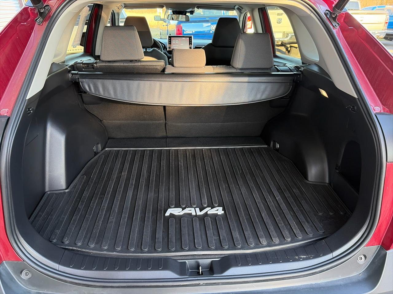 Toyota RAV4 XLE AWD 2022