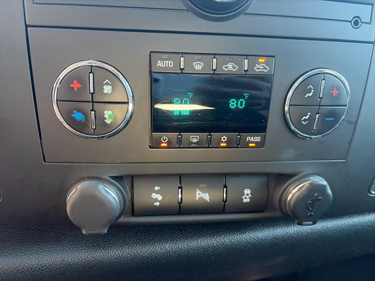 Chevrolet Silverado 1500 LT Crew Cab 4WD 2013