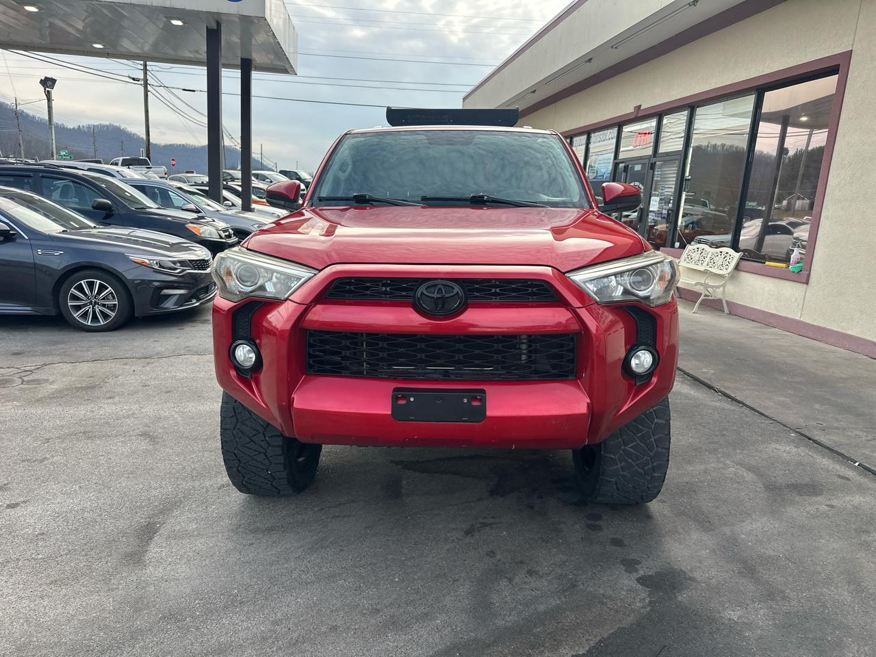 Toyota 4Runner SR5 2WD 2014