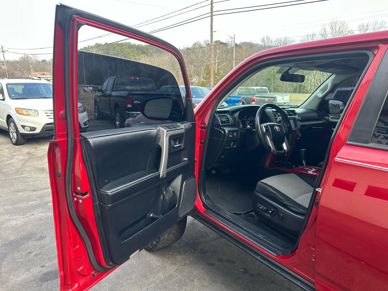 Toyota 4Runner SR5 2WD 2014