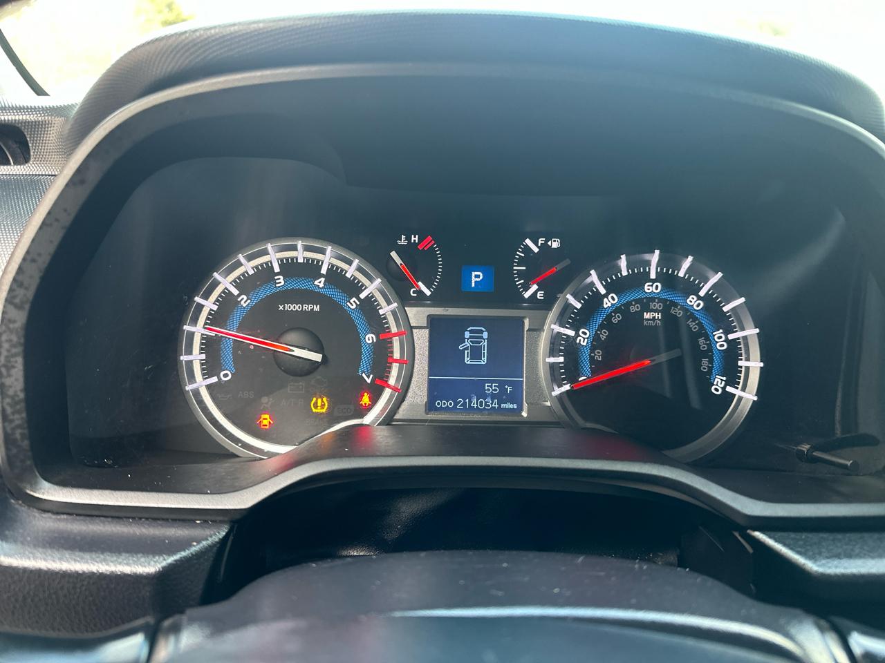 Toyota 4Runner SR5 2WD 2014