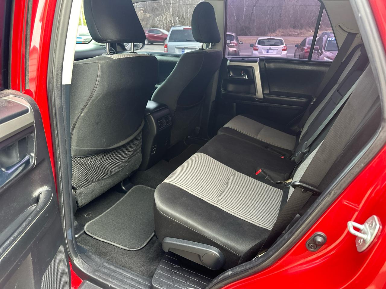 Toyota 4Runner SR5 2WD 2014