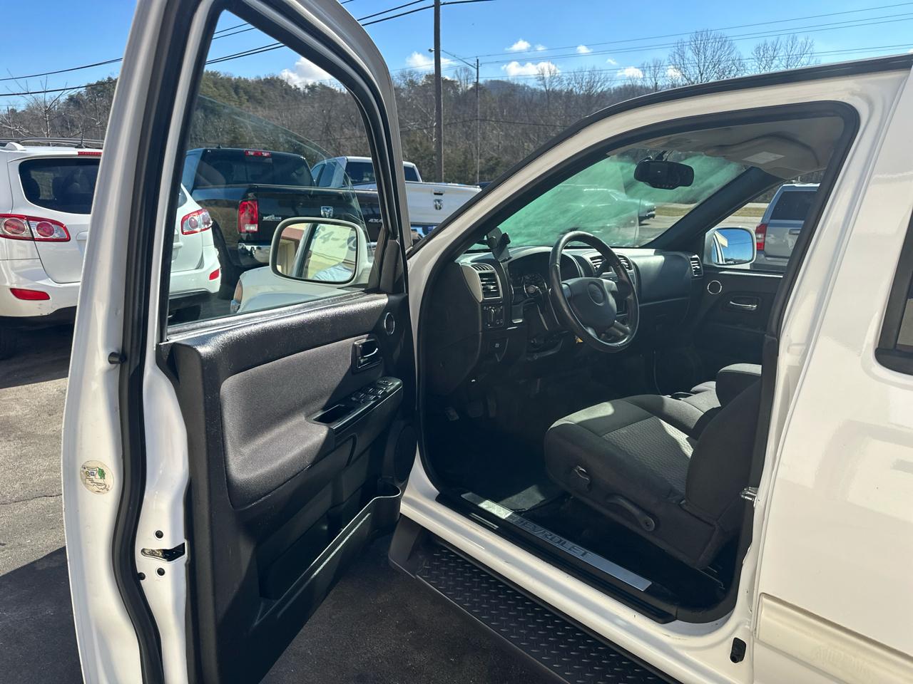 Chevrolet Colorado 2LT Crew Cab 2WD 2011