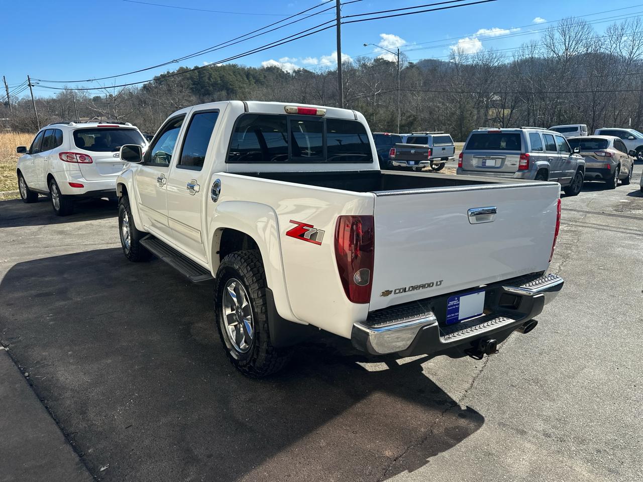 Chevrolet Colorado 2LT Crew Cab 2WD 2011