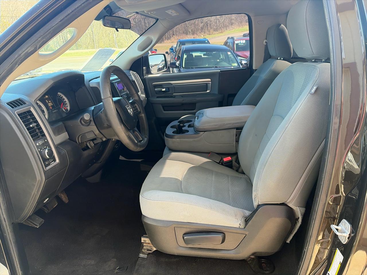 RAM 1500 Tradesman Regular Cab SWB 2WD 2013