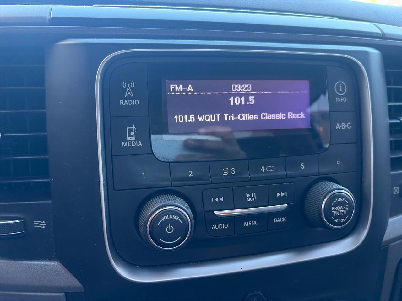 RAM 1500 Tradesman Regular Cab SWB 2WD 2013