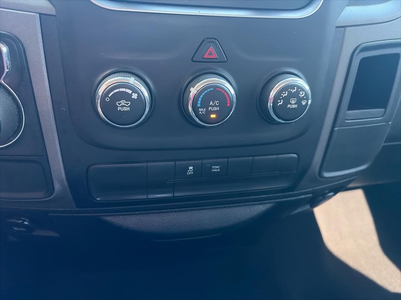 RAM 1500 Tradesman Regular Cab SWB 2WD 2013