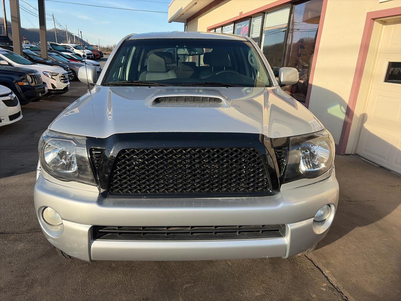 Toyota Tacoma Double Cab Long Bed V6 Auto 4WD 2010