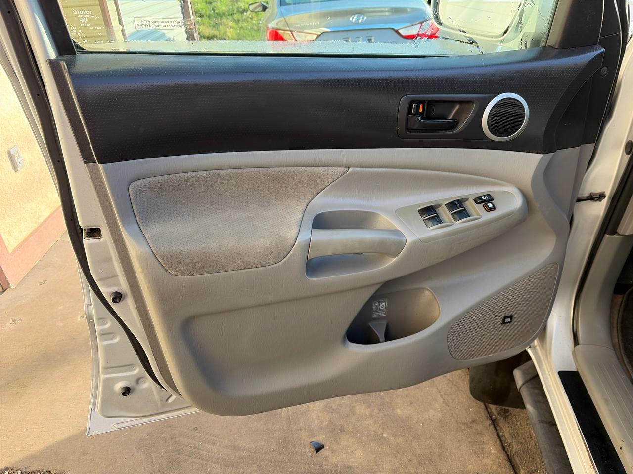 Toyota Tacoma Double Cab Long Bed V6 Auto 4WD 2010