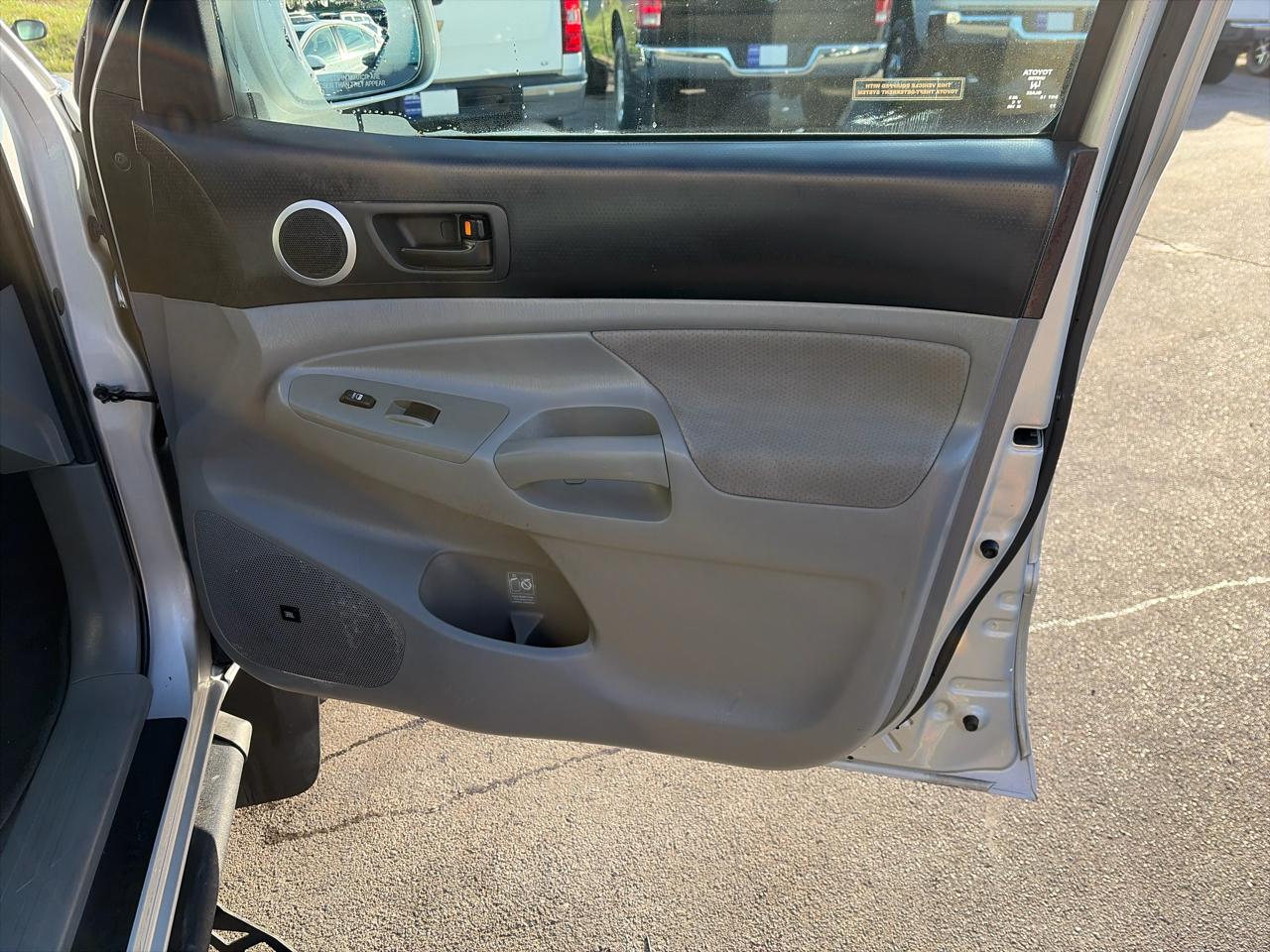 Toyota Tacoma Double Cab Long Bed V6 Auto 4WD 2010