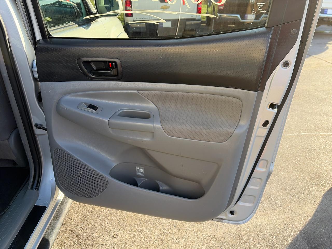 Toyota Tacoma Double Cab Long Bed V6 Auto 4WD 2010