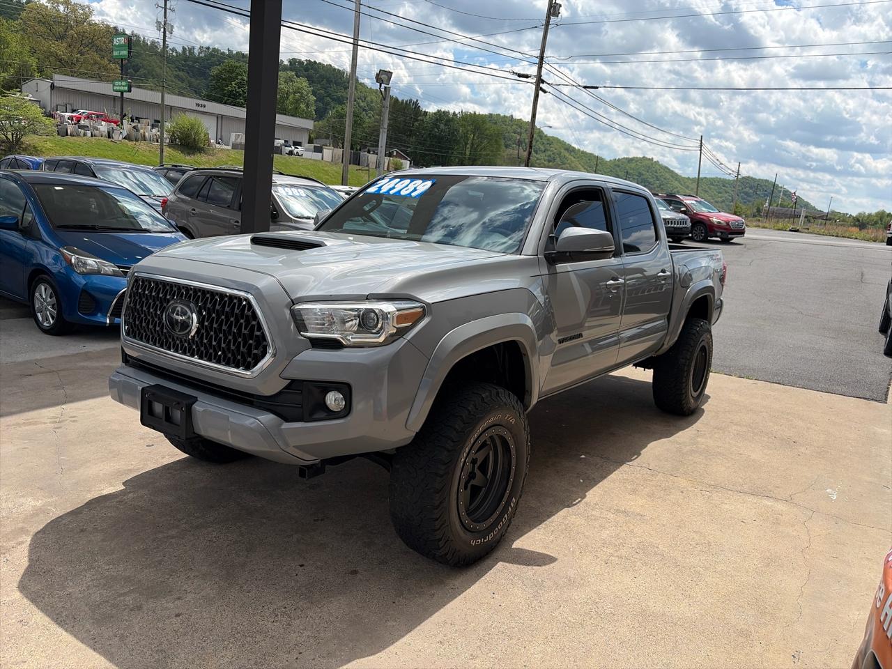 Toyota Tacoma SR5 Double Cab Long Bed V6 6AT 4WD 2018
